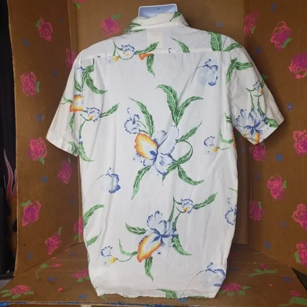 LEVI'S WHITE HAWAIIAN SHORT SLEEVE SHIRT SIZE XXL